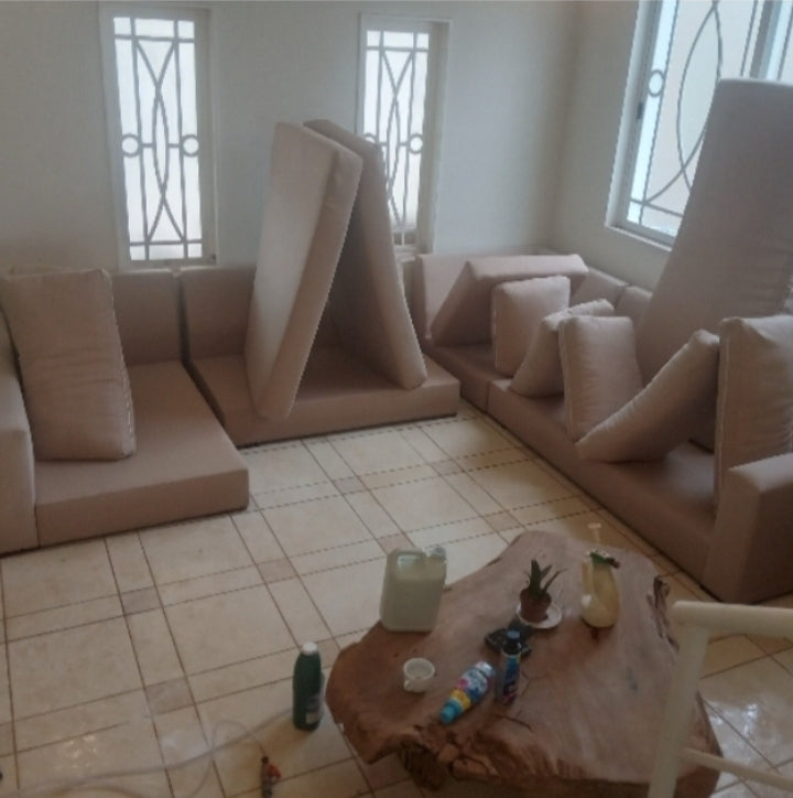 Limpeza 1 Sofa em L  com chaise com almofadas fixa e soltas